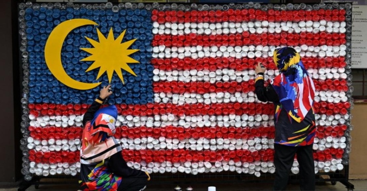 murid jalur gemilang botol
