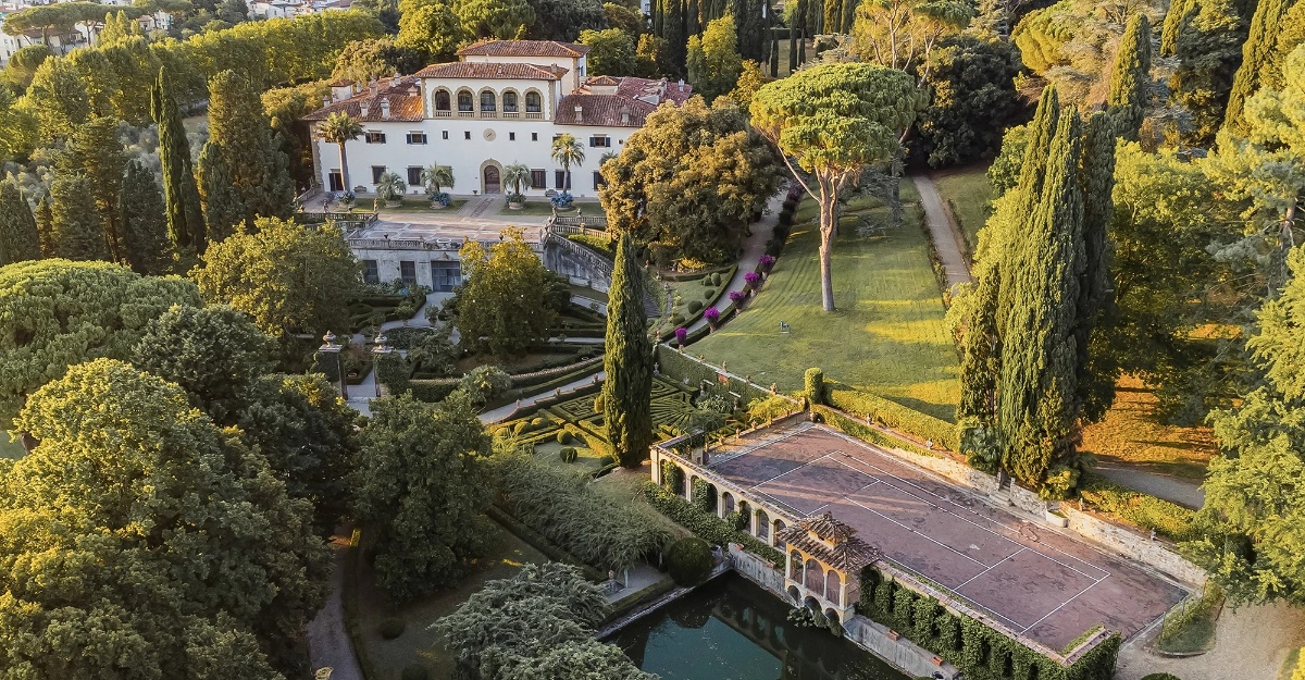 villa ratu victoria dijual