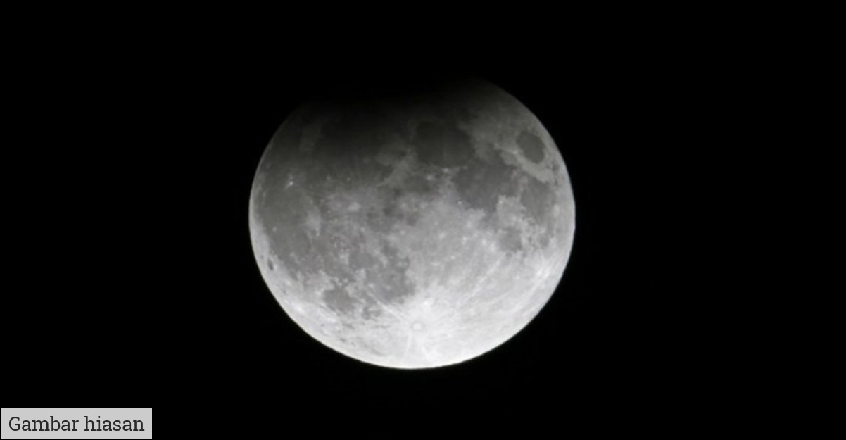 'bulan mini' sementara bumi