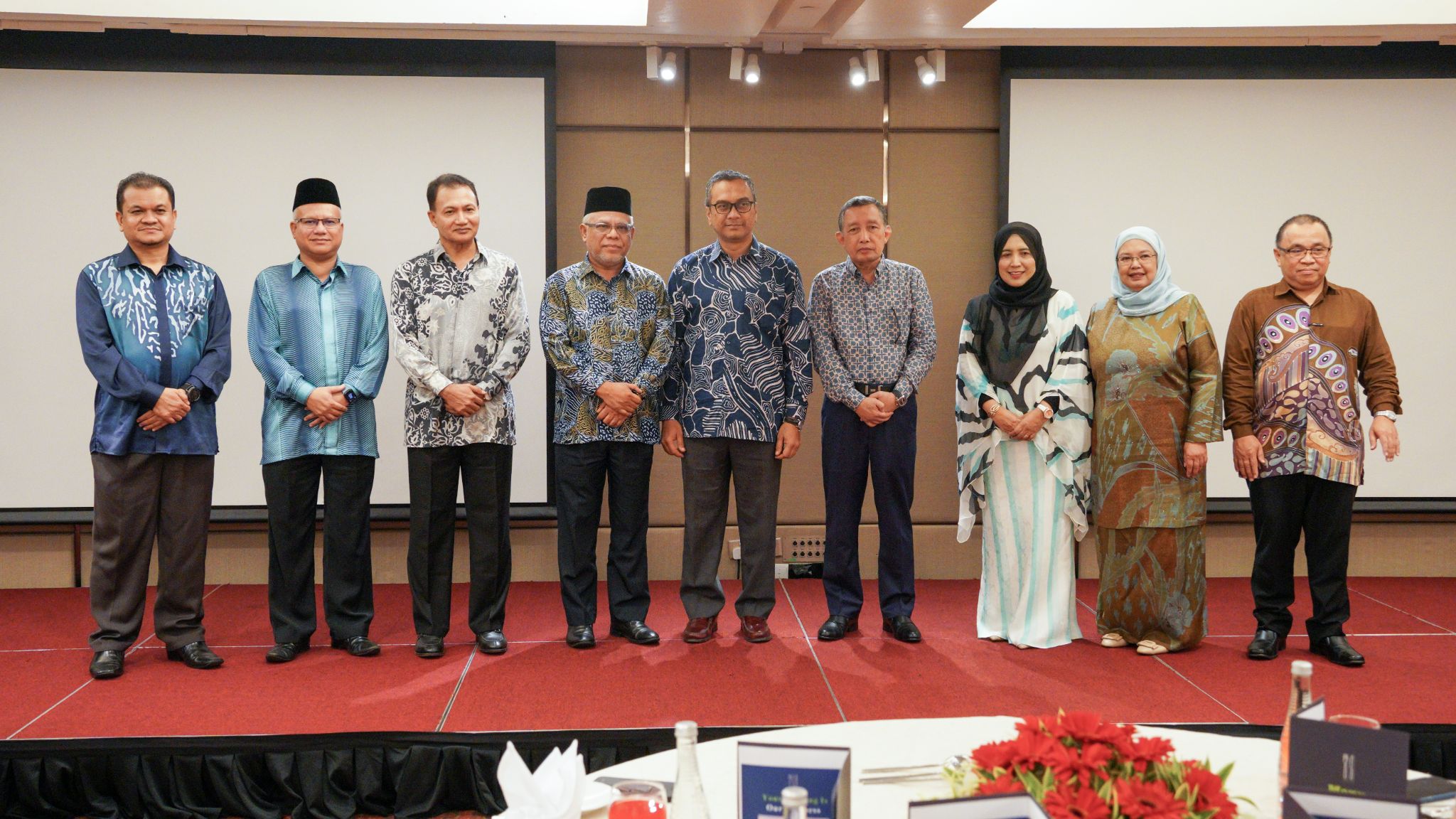 amanahraya trustees