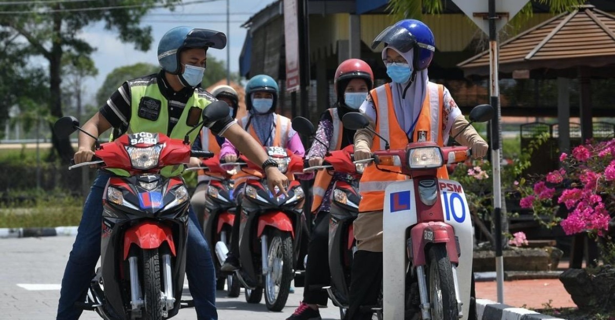 syarat lesen Kelas B