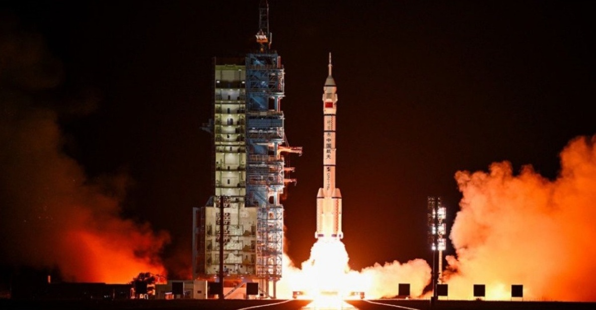 Kapal Angkasa China Shenzhou-19