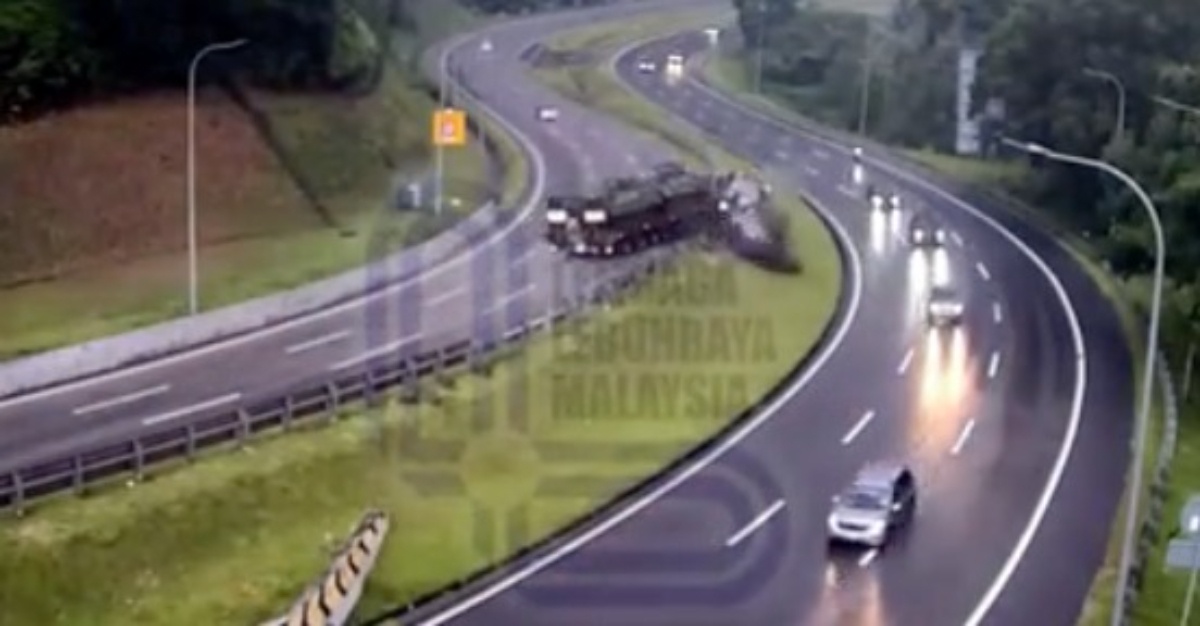 Kenderaan Pengangkut Kereta Perisai TDM