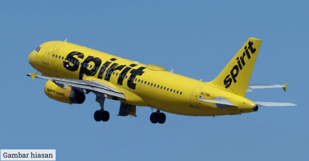 pesawat terkena tembakan