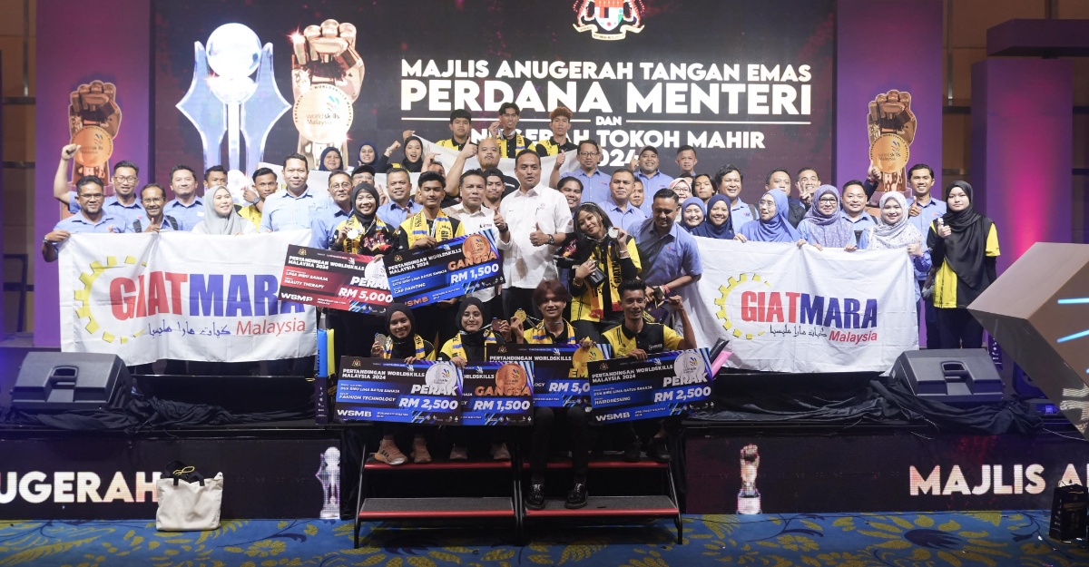 majlis anugerah tangan emas perdana menteri