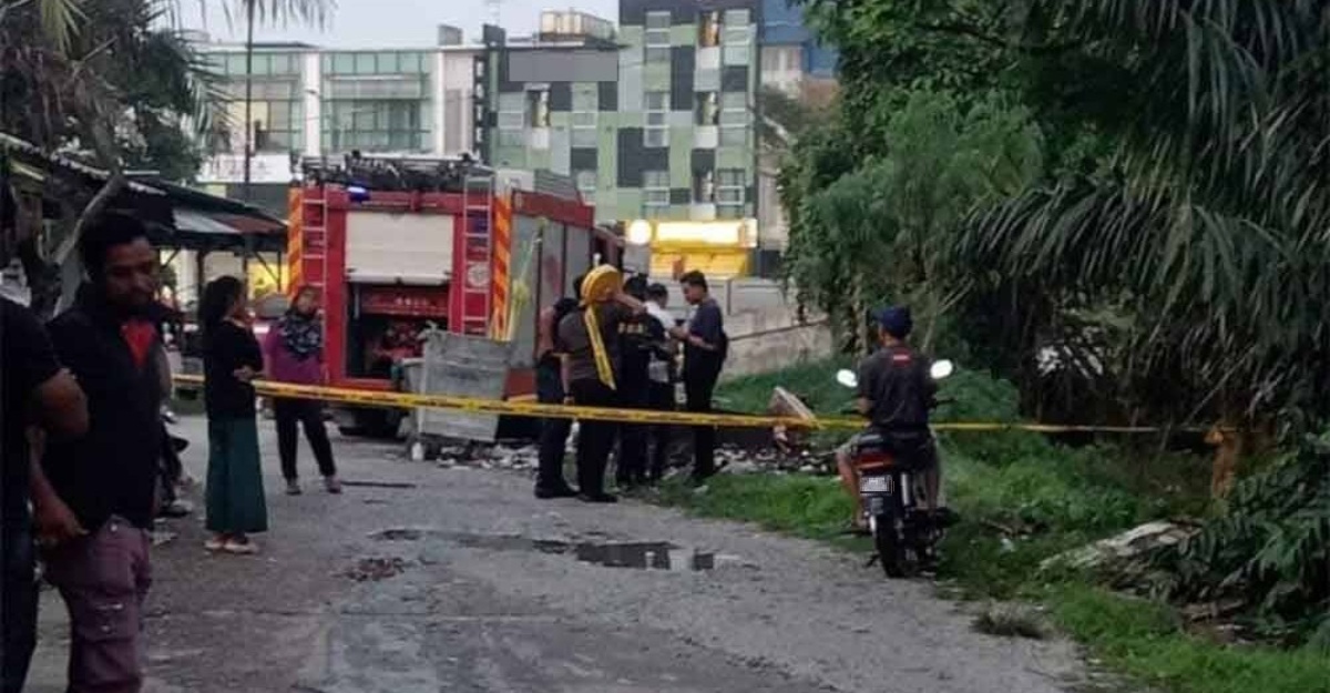 kanak-kanak terjatuh longkang