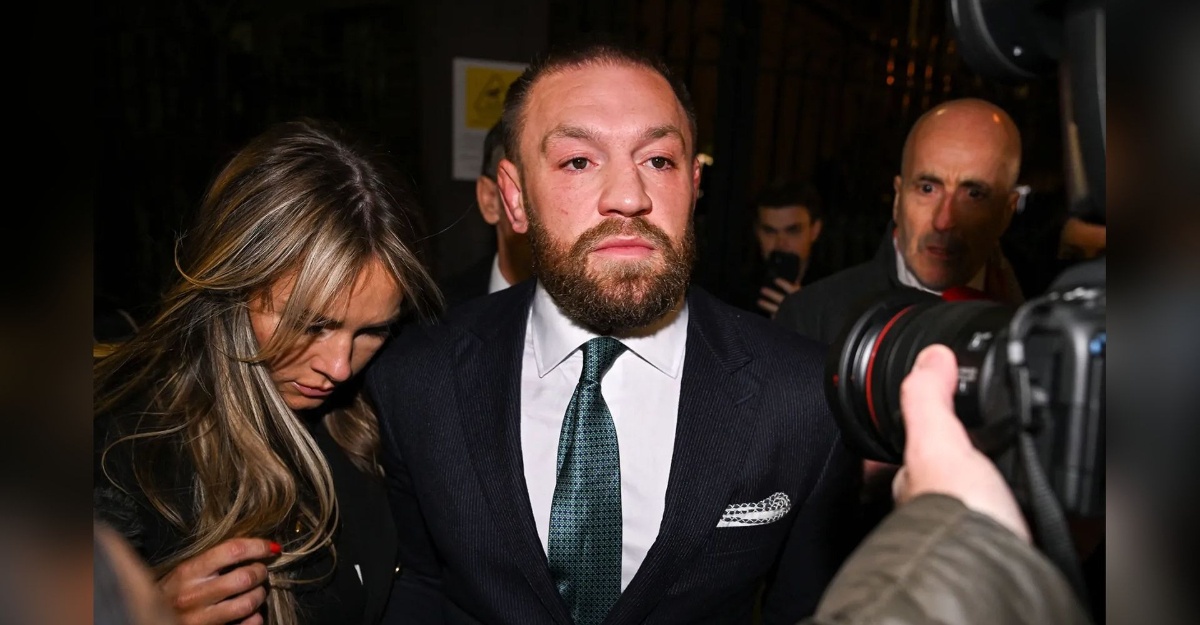 conor mcgregor serangan seksual