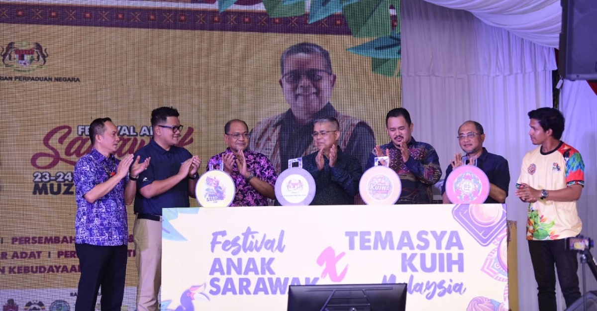 festival anak sarawak dan temasya kueh malaysia