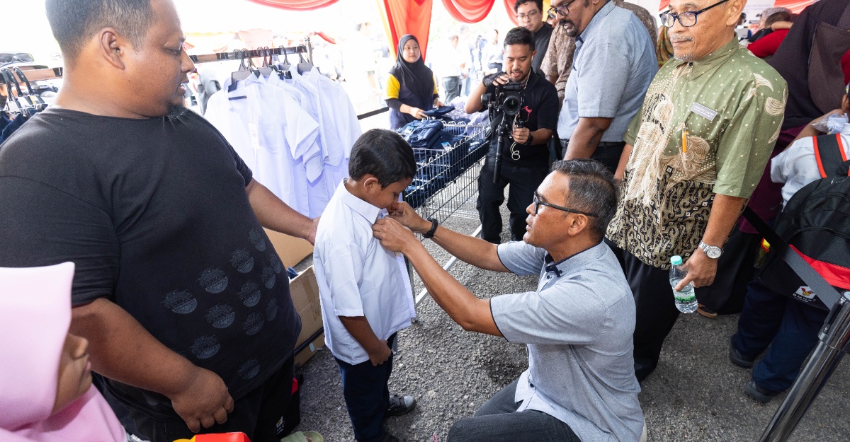 pek kembali ke sekolah