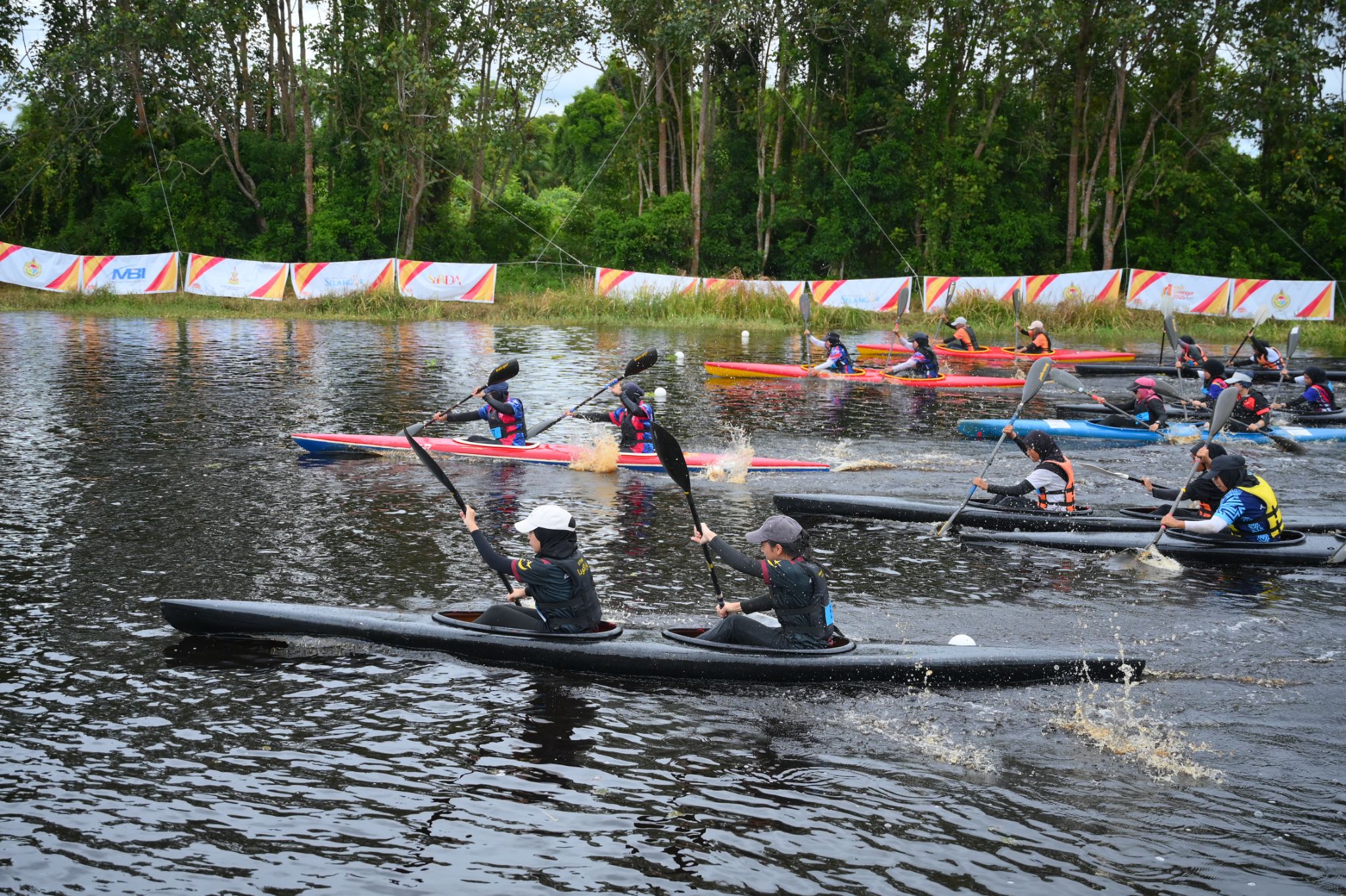 karnival ban canal 2024