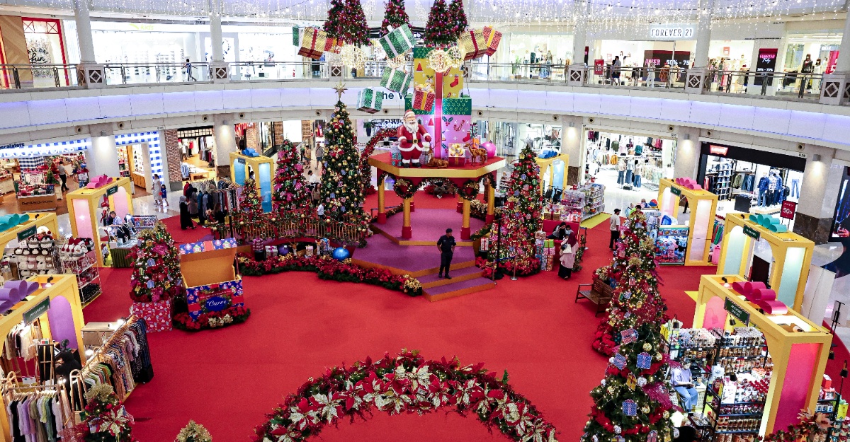 the curve perayaan krismas