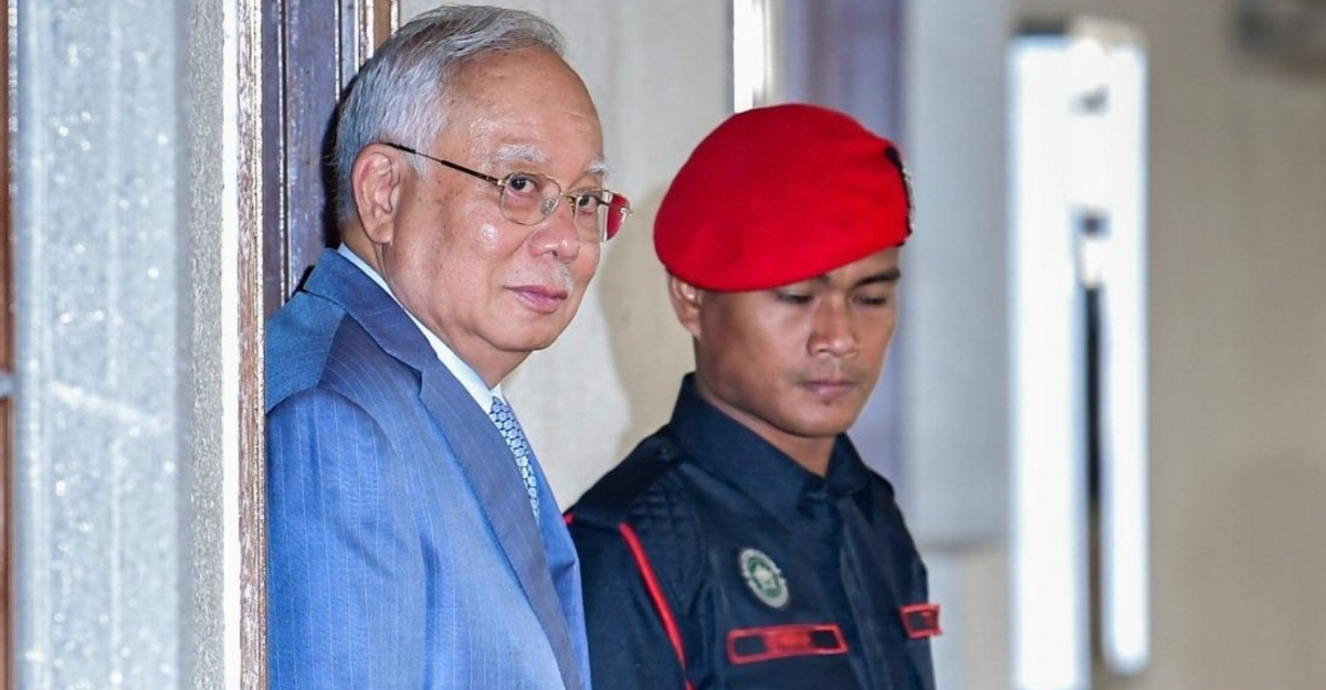 Larangan bersuara kes Najib
