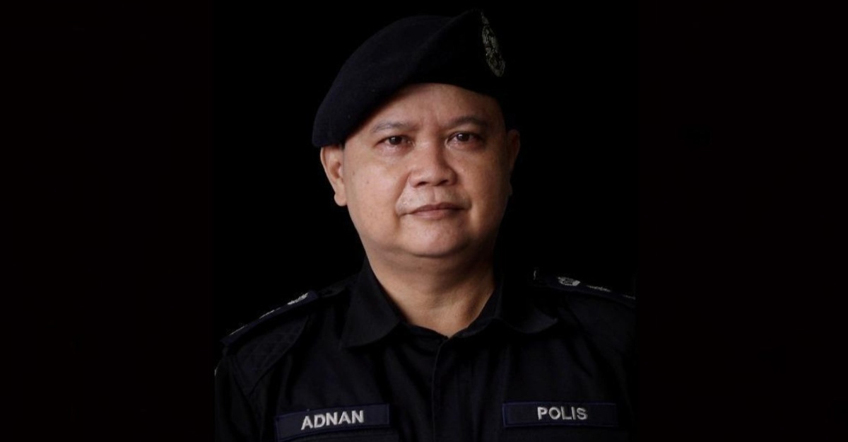 Pemandu rempuh kereta Teluk Intan