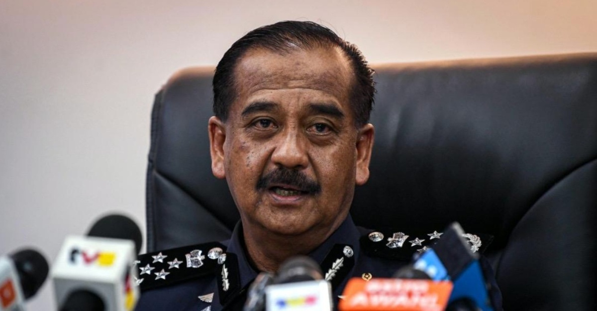 Penjawat Awam Hina Nabi Muhammad