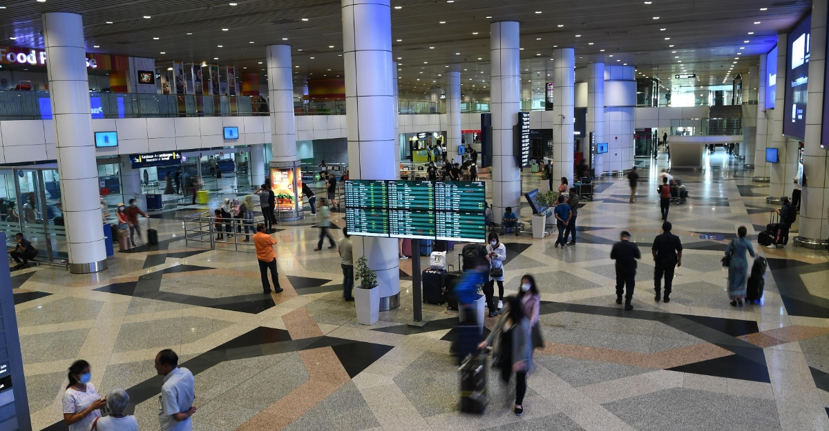 112 Warga Asing Di KLIA