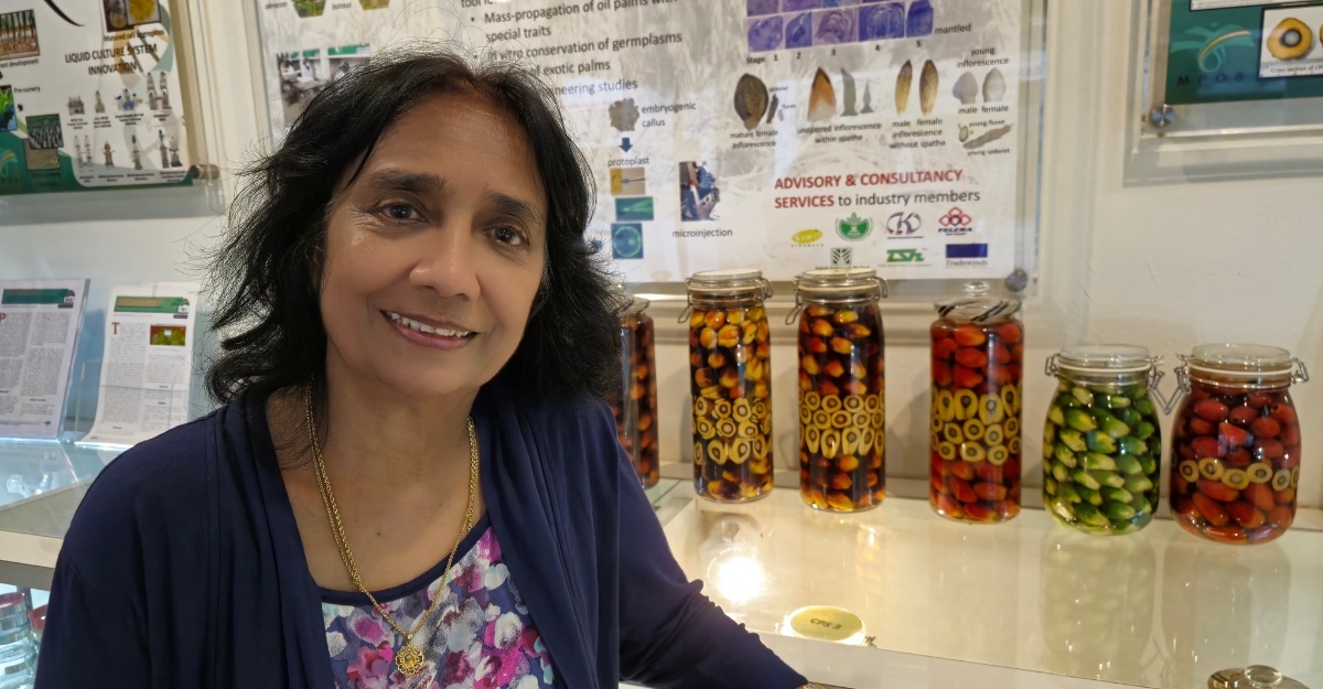 Dr Ravigadevi royal society