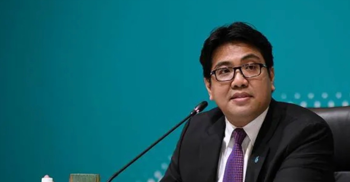 Petronas kurangkan pekerja
