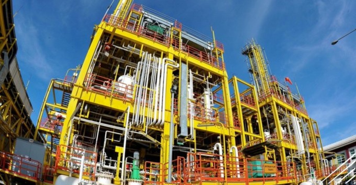 pekerja kontrak Petronas anwar