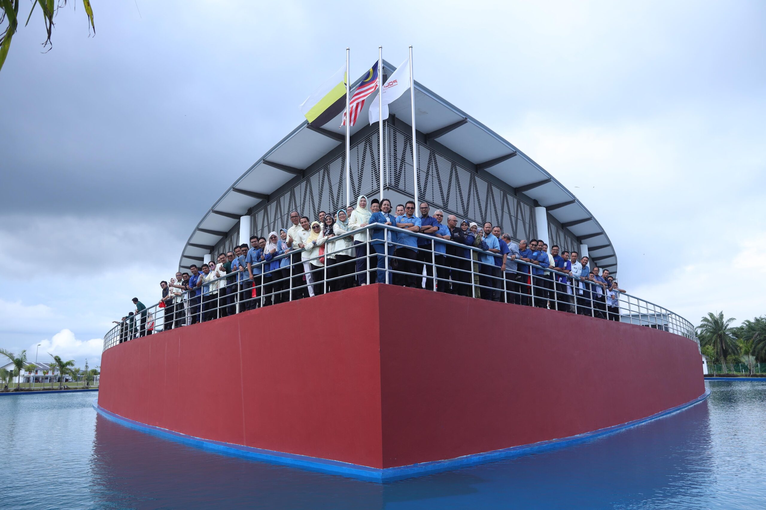 bangunan kapal