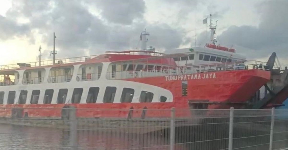 mayat mangsa feri bali