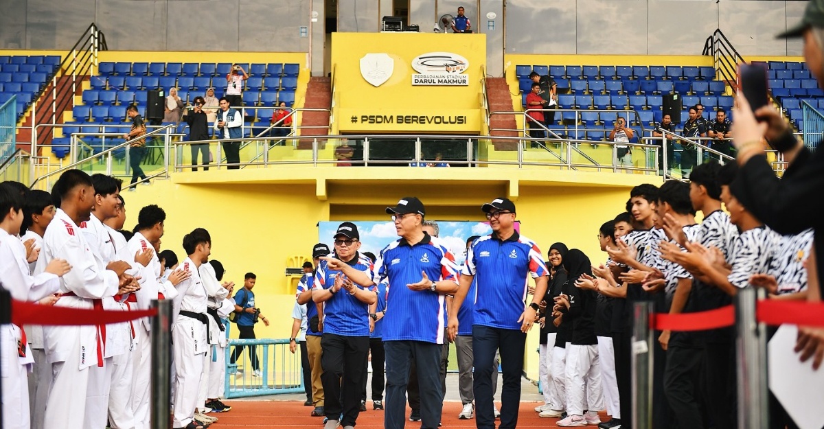 Padang Stadium Darul Makmur