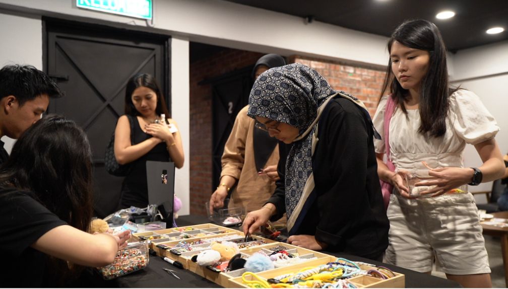 Bubble Gum Wax Rai ulang tahun ke -14