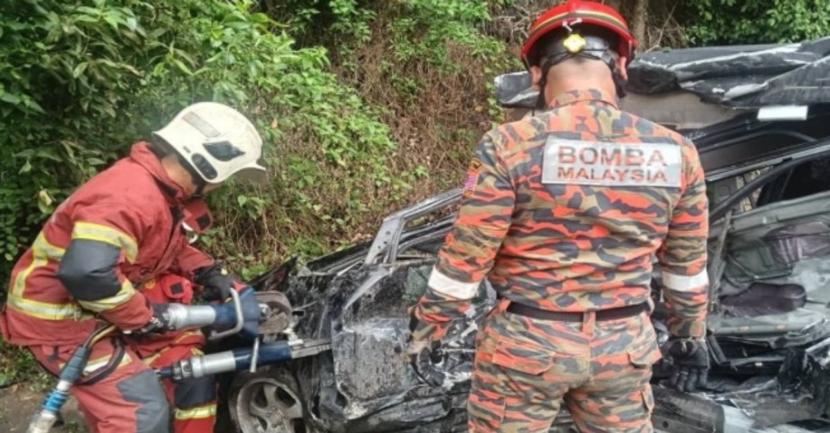 lima penuntut ikm polis