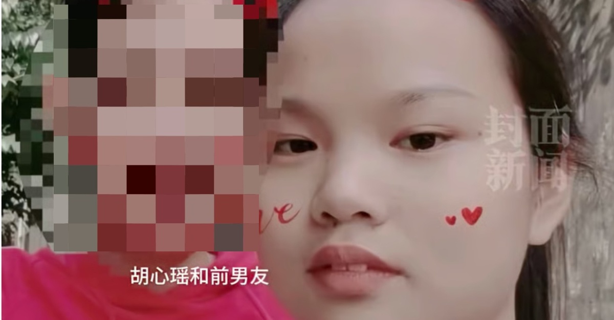 lelaki serahkan wang