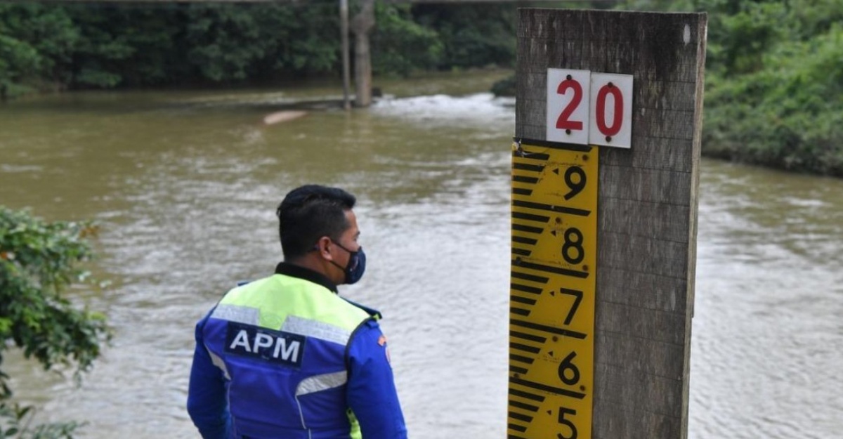 sungai Paras bahaya pagi ini