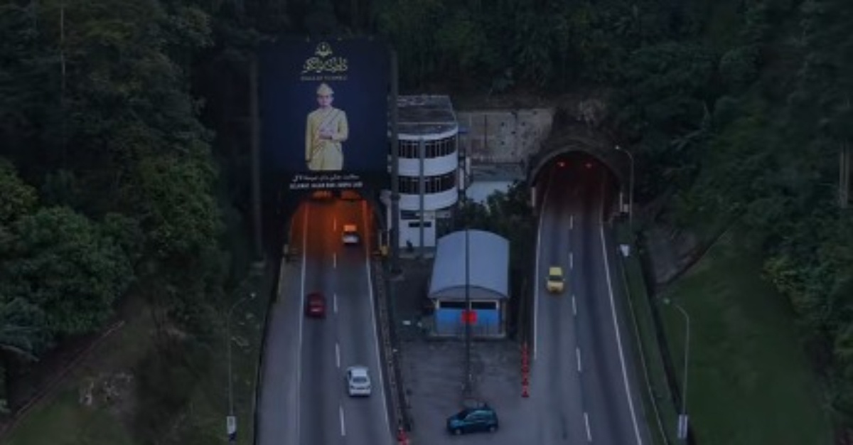 Pemandangan Atas Terowong Genting Sempah
