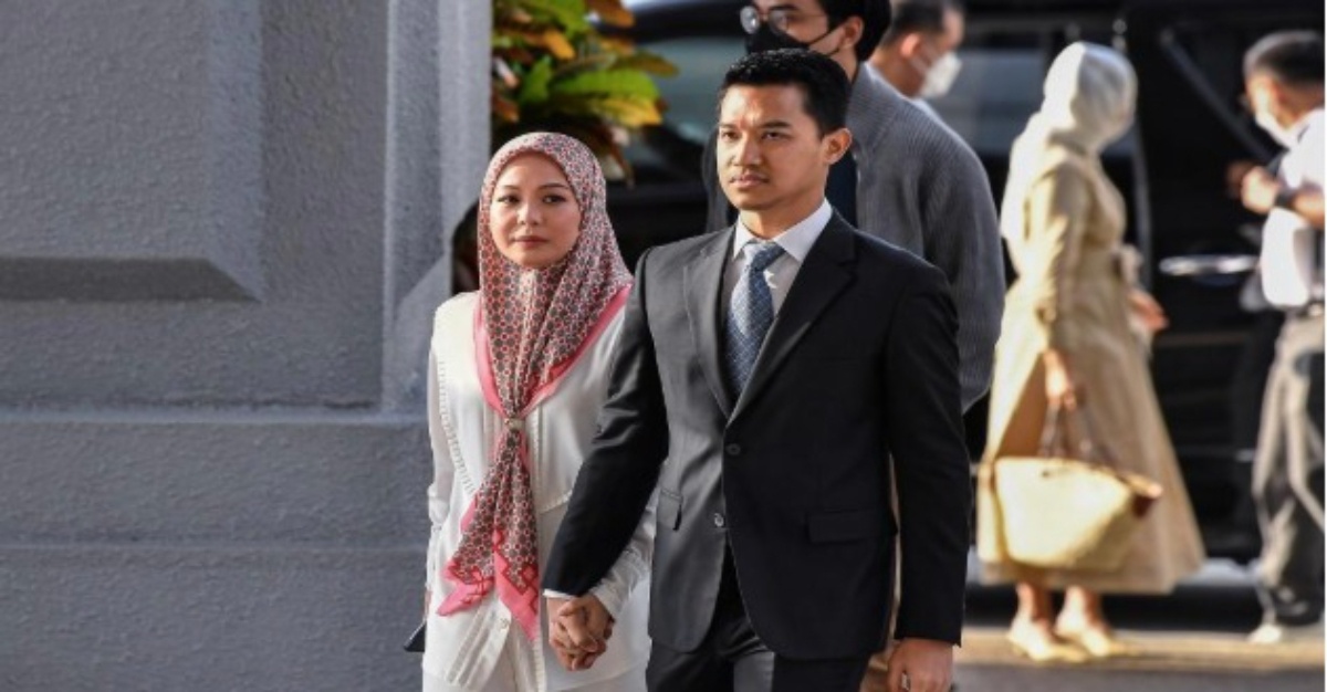 vivy yusof suami dapat pasport