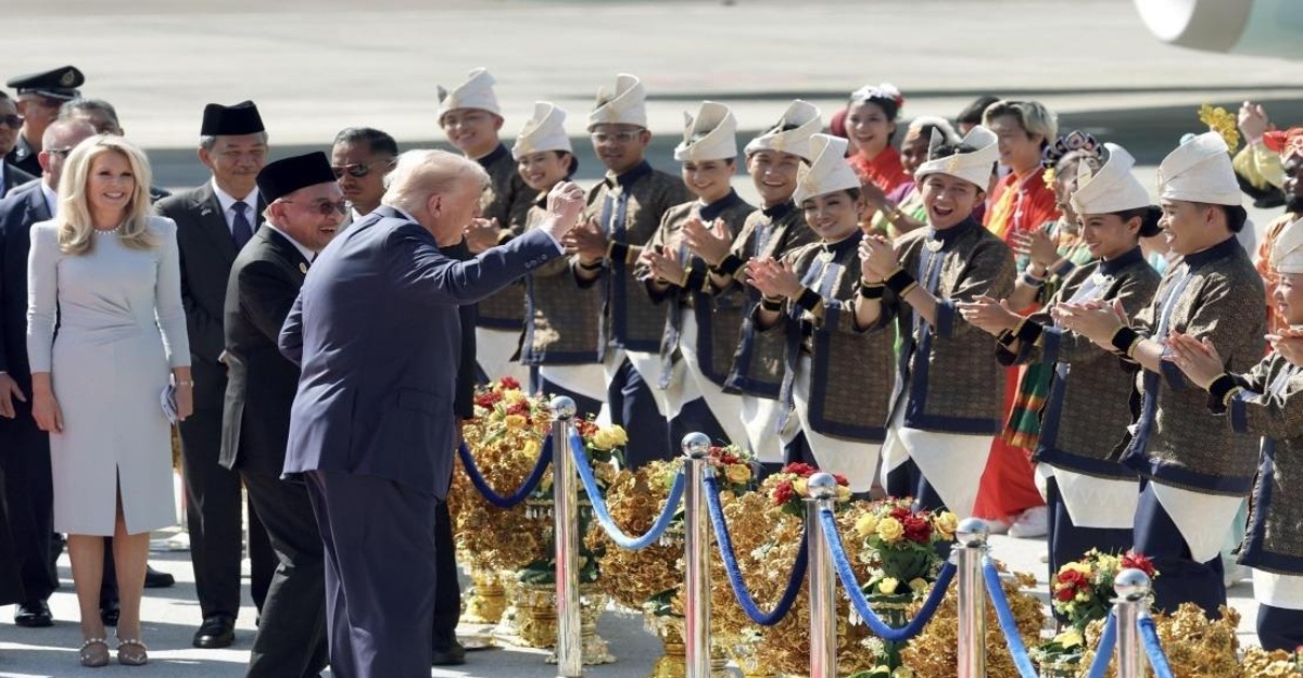 trump menari malaysia