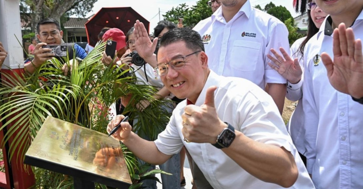 Nga Kor Ming Minta Maaf