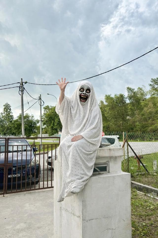 Wanita minta edit gambar seram